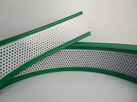 Màu xanh lá cây với lỗ nhôm Trim Cap tay cong 50M Roll với cuộn hợp kim nhôm