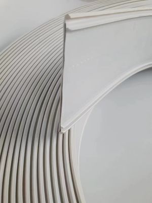 Màu trắng chữ cái kênh Trim Cap với độ cứng nhôm 70MM 76MM 93MM