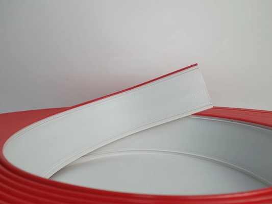 Nắp gốm nhôm màu đỏ với bề mặt chải để áp dụng biển báo